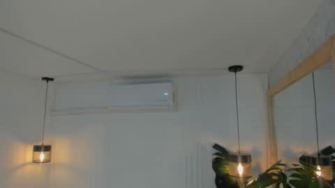 Snapshot of madissonmoore5 chatting on 09-13-25, 12:05 madissonmoore5 online show from 09-13-25, 12:05