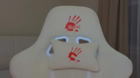 Snapshot of madissson chatting on 12-02-24, 04:31 Madi Soon online show from 12-02-24, 04:31