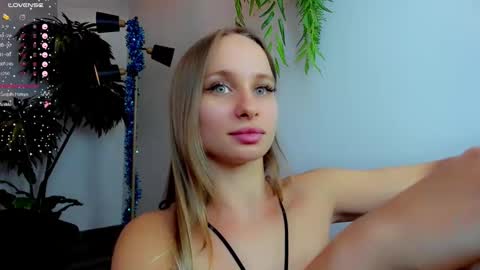 Snapshot of madlen_new chatting on 12-16-24, 05:27 Madlen online show from 12-16-24, 05:27
