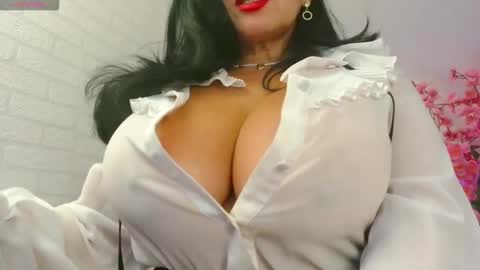 Leena online show from 10-04-25, 06:17