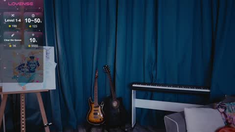 Alice online show from 11-11-25, 12:05