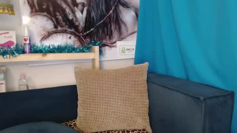 Snapshot of madoka_xxx chatting on 01-17-25, 01:25 Elizabeth online show from 01-17-25, 01:25