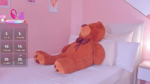 Mae Lyra online show from 11-24-25, 09:36