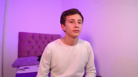 mae and nathan online show from 12-01-25, 06:29