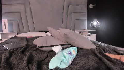 MAEE ANGELS online show from 12-11-24, 11:32