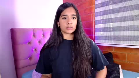 Snapshot of maeena chatting on 12-13-24, 03:43 maeena online show from 12-13-24, 03:43