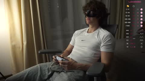 Mike XMaestro 3369 online show from 10-28-25, 07:16