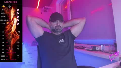 Snapshot of magabear chatting on 02-15-26, 02:30 Magabear online show from 02-15-26, 02:30