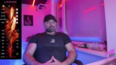 Snapshot of magabear chatting on 02-22-26, 06:13 Magabear online show from 02-22-26, 06:13