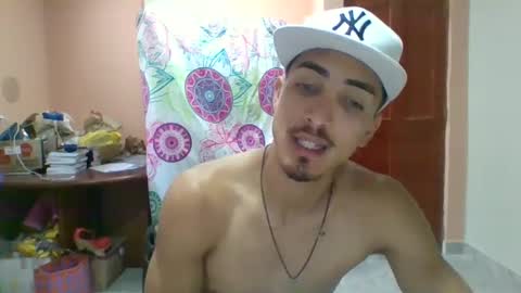 Snapshot of magallanes2134 chatting on 09-17-25, 03:35 magallanes2134 online show from 09-17-25, 03:35