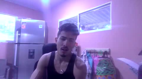 Snapshot of magallanes2134 chatting on 09-28-25, 03:39 magallanes2134 online show from 09-28-25, 03:39