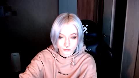 Sophia online show from 11-24-25, 03:23