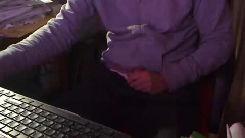 Snapshot of magellano98 chatting on 10-12-25, 08:35 Boy Sexy XXX online show from 10-12-25, 08:35