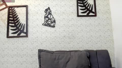 Maggie online show from 02-01-25, 03:50