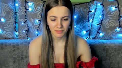 Maggie online show from 02-10-25, 01:24