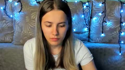 Maggie online show from 10-23-25, 02:22