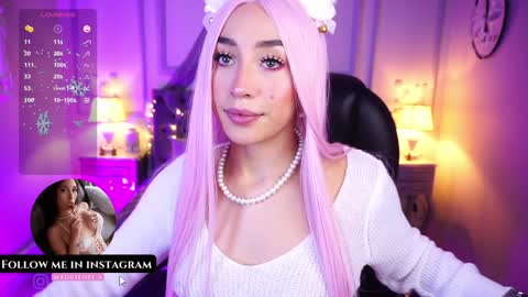 Snapshot of maggietime chatting on 12-30-24, 08:36   online show from 12-30-24, 08:36