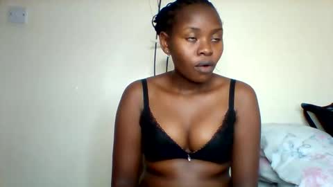 Snapshot of magic_bliss chatting on 11-13-25, 02:16 Bliss online show from 11-13-25, 02:16