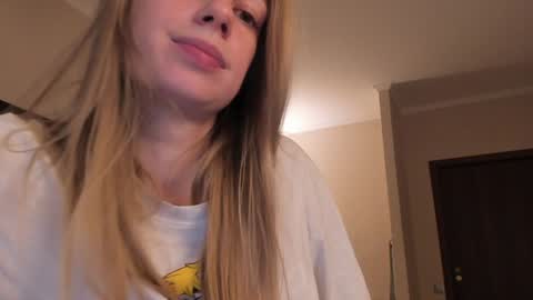 Alice  online show from 12-04-24, 01:09