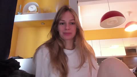 Alice  online show from 11-08-25, 11:10