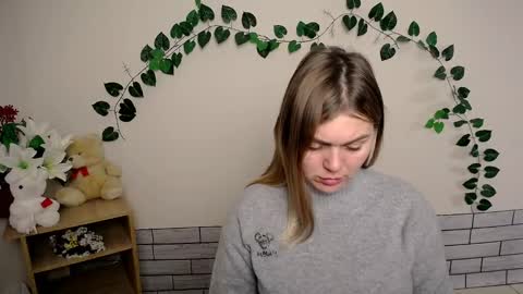 magic_katarina_ online show from 12-17-24, 08:01