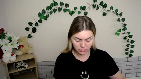 magic_katarina_ online show from 12-19-24, 02:45