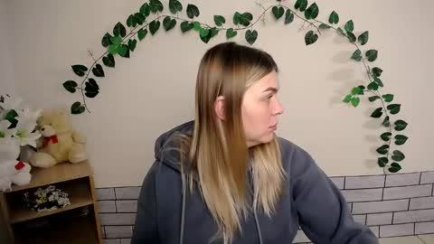 magic_katarina_ online show from 12-30-24, 07:26