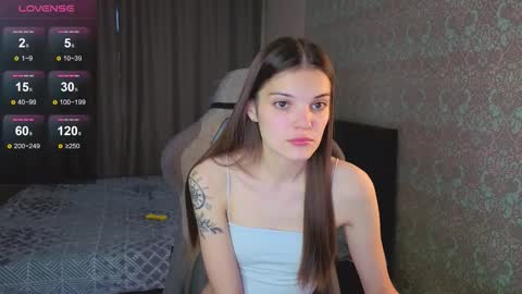 Snapshot of magic_shy chatting on 10-30-25, 01:40 Merry online show from 10-30-25, 01:40