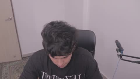 Tony Hoffa online show from 11-11-25, 06:52