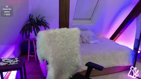 Zooey online show from 01-09-25, 06:36