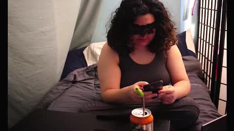 Snapshot of magicalgirlfrieren chatting on 10-30-25, 04:41 magicalgirlfrieren online show from 10-30-25, 04:41