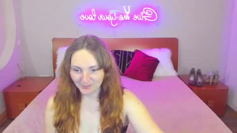 Lili and Bella online show from 03-19-26, 07:23