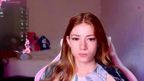 Snapshot of magicladyy chatting on 09-09-25, 09:42 Angel online show from 09-09-25, 09:42