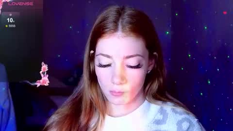 Snapshot of magicladyy chatting on 09-27-25, 10:37 Angel online show from 09-27-25, 10:37