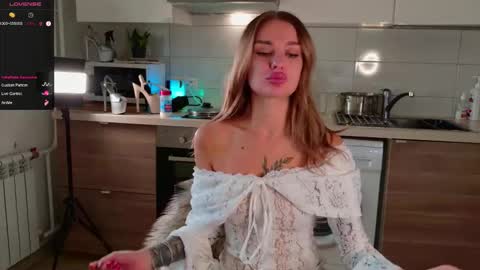 Snapshot of magiclovexo chatting on 10-08-25, 01:58 MagicLove online show from 10-08-25, 01:58