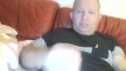 Snapshot of magicman250 chatting on 10-20-25, 05:30 magicman250 online show from 10-20-25, 05:30