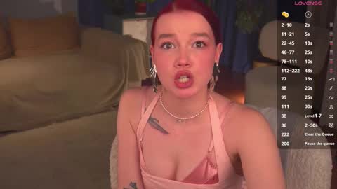 Snapshot of magicmargo chatting on 12-14-25, 11:53 Margo online show from 12-14-25, 11:53