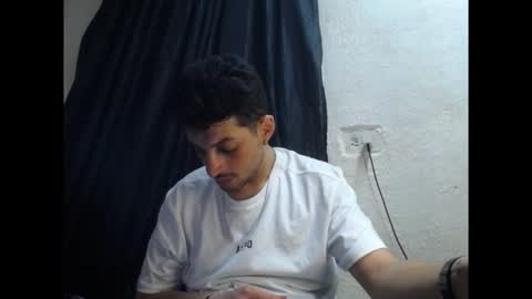 Snapshot of magico_9809 chatting on 10-10-25, 02:10 BRAYAN online show from 10-10-25, 02:10