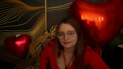 Snapshot of magicpeachhs chatting on 02-26-25, 02:57 Emily online show from 02-26-25, 02:57