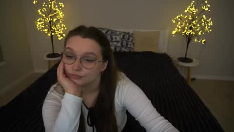 Emily online show from 11-23-25, 01:33