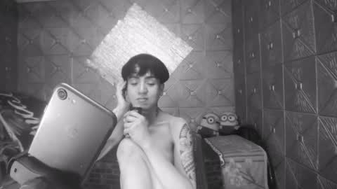 Snapshot of magicsaya chatting on 12-18-24, 05:04 TsKaycee online show from 12-18-24, 05:04