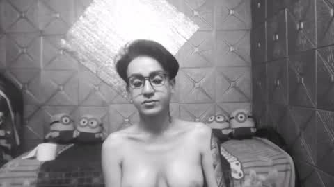 Snapshot of magicsaya chatting on 01-03-25, 10:09 TsKaycee online show from 01-03-25, 10:09