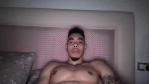 Snapshot of magicsempai chatting on 02-05-25, 03:31 Magicsempai online show from 02-05-25, 03:31