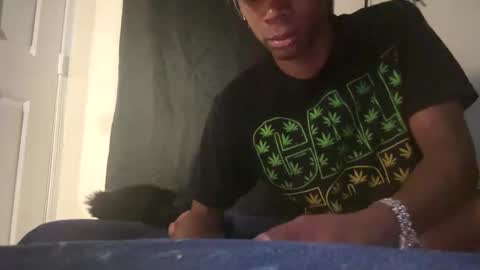 Snapshot of magiicboo chatting on 11-26-25, 05:41 magiicboo online show from 11-26-25, 05:41