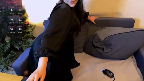 Jade online show from 02-11-26, 02:22