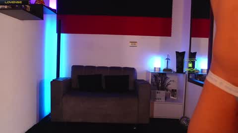 Snapshot of magnus_savage chatting on 01-19-25, 05:18 If you want me to use the Lovense please let me know  --    online show from 01-19-25, 05:18