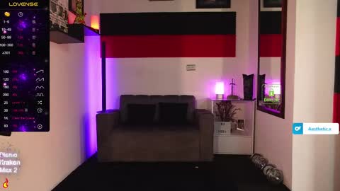 Snapshot of magnus_savage chatting on 02-14-25, 05:57 If you want me to use the Lovense please let me know  --    online show from 02-14-25, 05:57