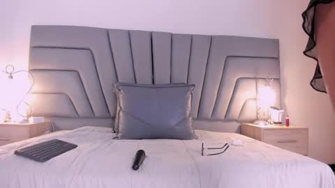 maia_520 online show from 04-10-26, 06:12