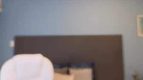 Maiaa Ruiz  online show from 12-14-24, 04:52