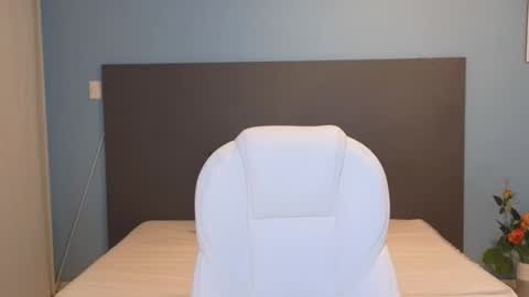 Maiaa Ruiz  online show from 12-16-24, 01:32